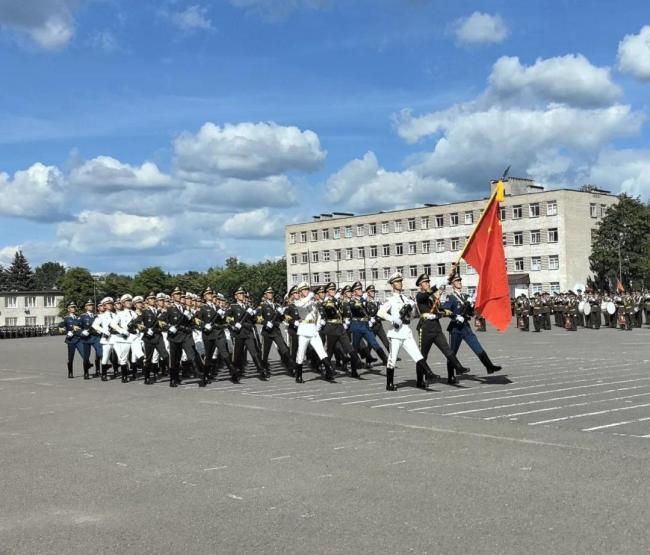 解放军仪仗分队将参加白俄罗斯解放80周年阅兵活动