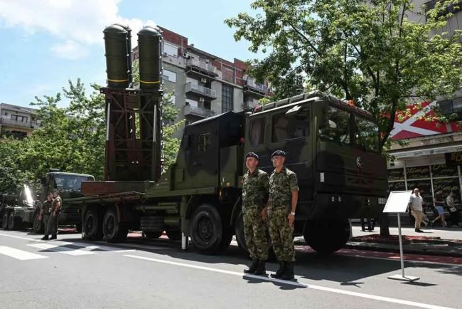 "买家秀"！塞尔维亚首次公开展示中国产防空系统