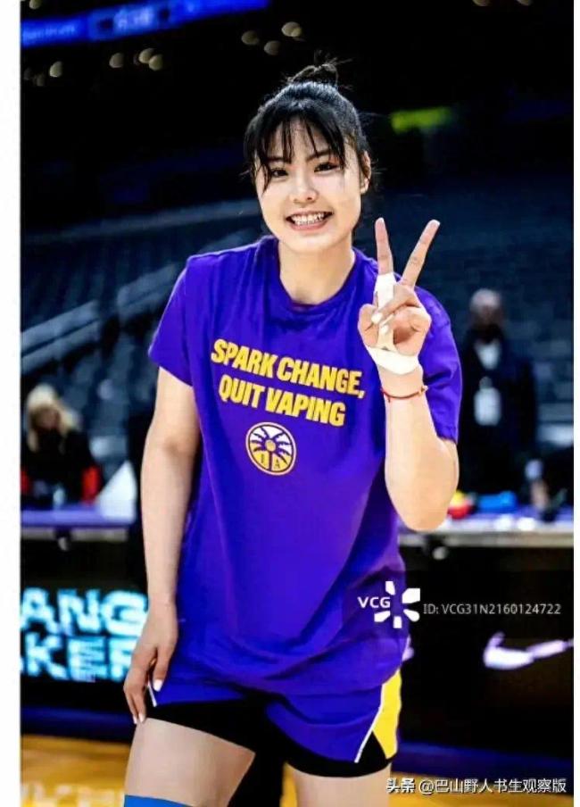 WNBA菲尼克斯水星vs洛杉矶火花：水星力争连胜之夜