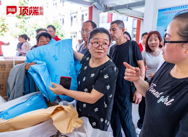 洞庭湖决口点下方村民讲述逃生险情 家园重建希望在望