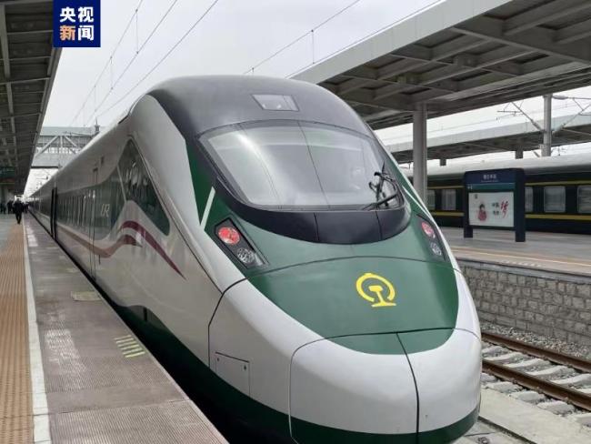 滿足旅客出行需求 青藏鐵路加開多趟列車