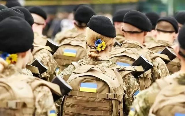 俄称一天内造成1900名乌军伤亡 俄军激励政策加码
