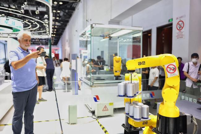 无人机、人形机器人科博会上“走秀”，未来产业首次集中推介