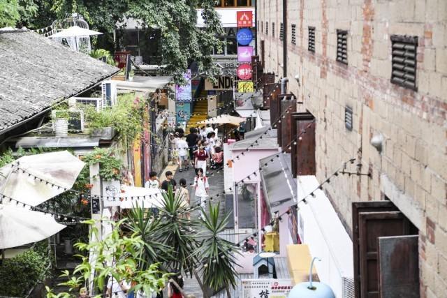 重庆：城市更新让老街区焕发新活力——莺花巷里的青年文创绿洲
