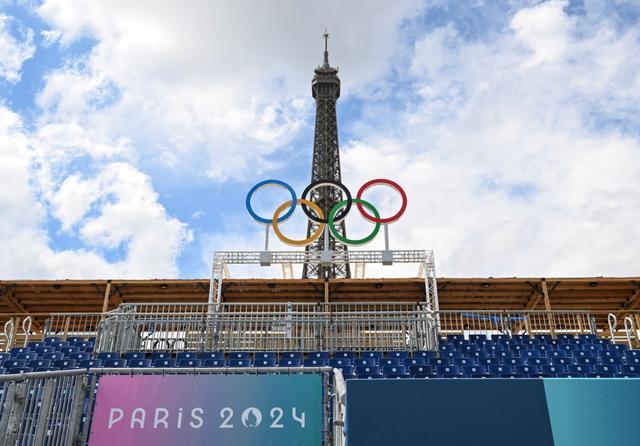 巴黎为奥运配备4.6万台共享自行车 绿色出行助减排