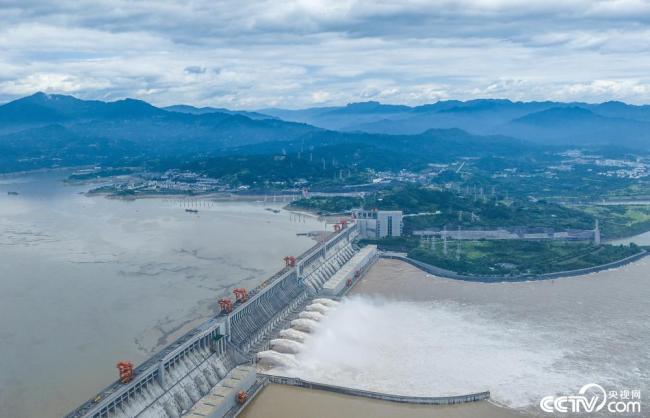 湖北宜昌：三峡水库迎新一轮涨水过程