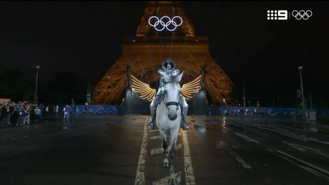 巴黎奥运会开幕式松弛感拉满 创意颠覆引领新风尚