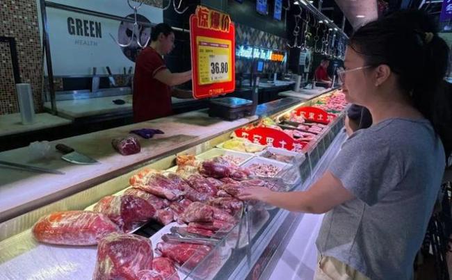 牛肉价格跌破2字头 夏日牛肉盛宴，火锅重回10年前