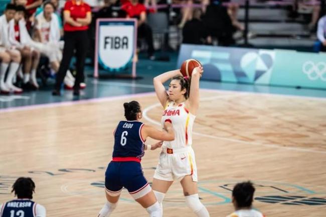 陪伴式观赛中国女篮vs波多黎各