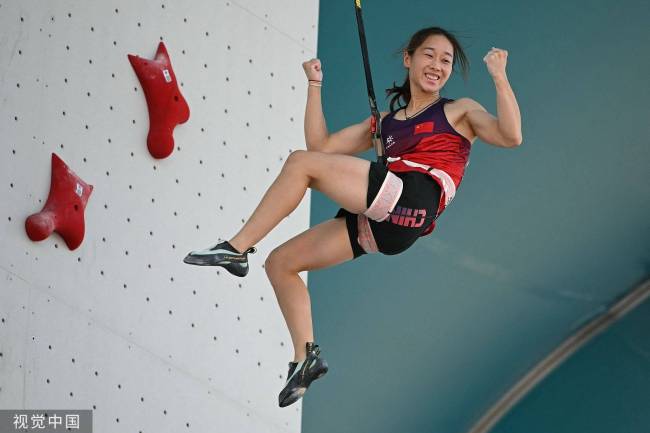 女子速度攀岩：邓丽娟周娅菲进八强，创赛季最佳战绩