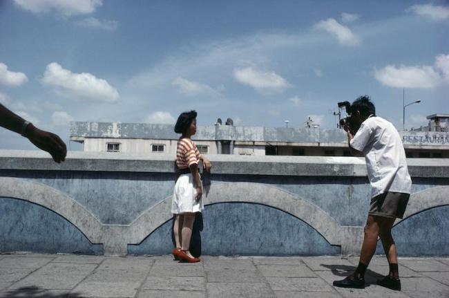 穿越时空！这组照片带你重回1990年上海街头