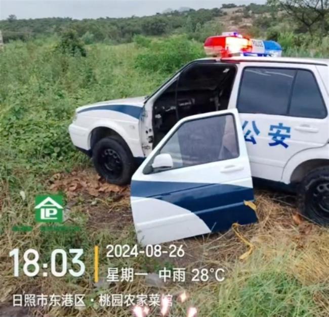 警车车门被人卸掉?交警回应 真相揭晓