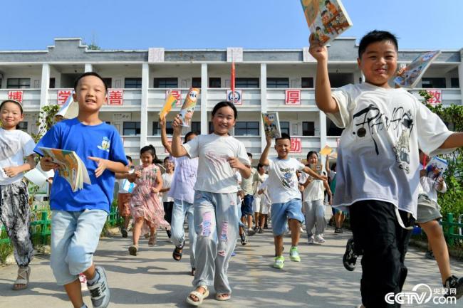 全國多地中小學按下開學“啟動鍵”