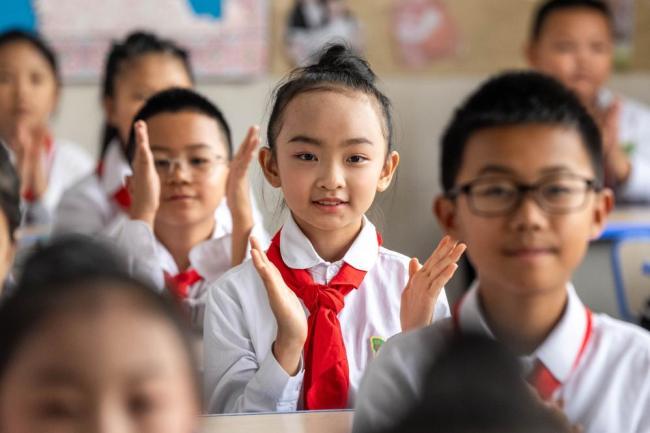 大山裏的中非友誼小學開學