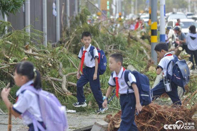 海口各中小学校9日起分批复学复课