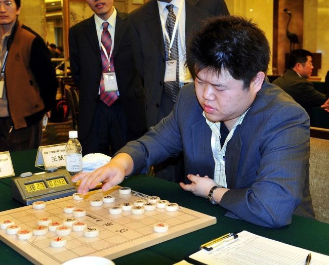 媒体：象棋第一人下出一步死棋，背后棋局暗流涌动