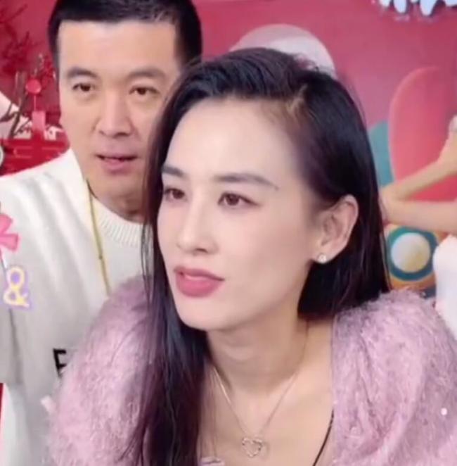 杨子：我的直播数据比黄圣依好很多