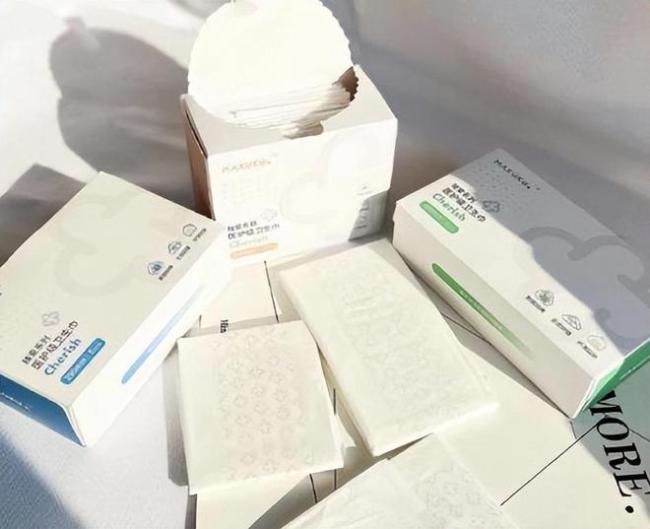 莫得卫生巾用时可以用纸尿裤代替 信任危急下的创意取舍