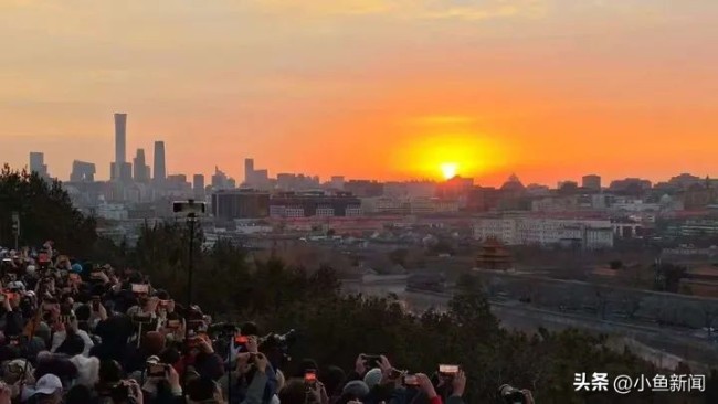 这就是2025年第一天的中国 新年的曙光照耀神州