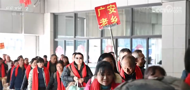 全国铁路客流依旧保持在高位运行 春运高峰持续