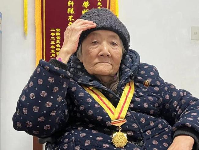 新四軍老戰(zhàn)士何嫻軒逝世，享年102歲 一生奉獻(xiàn)與紫菜薹情懷