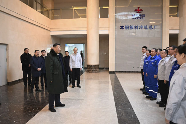 习近平春节前夕赴辽宁看望慰问基层干部群众