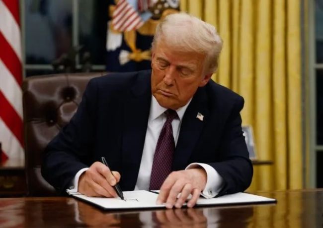  特朗普终止出生公民权被裁定违宪