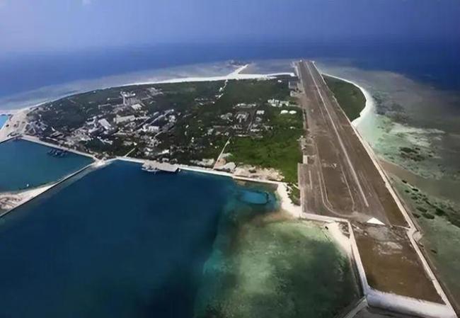 菲增兵黃巖島 僅48小時(shí) 解放軍反擊迅猛有力 南海局勢(shì)再緊張