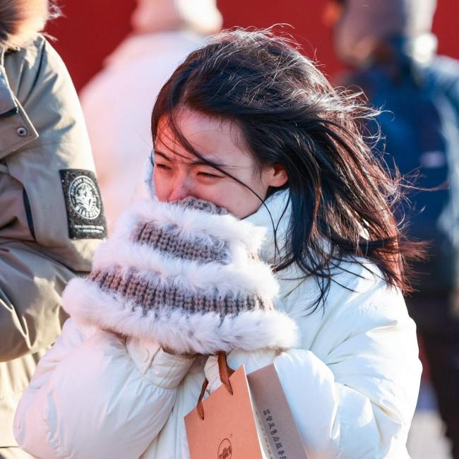 蛇年首场寒潮登场 大范围地区将降温6-8℃ 中东部迎气温最低点