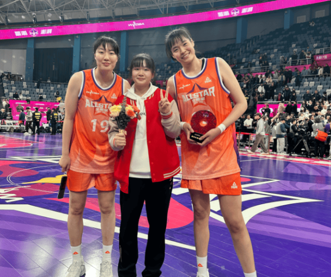 轟29 6奪MVP,！中國女籃又一24歲2米王牌崛起 內(nèi)線新星閃耀全明星