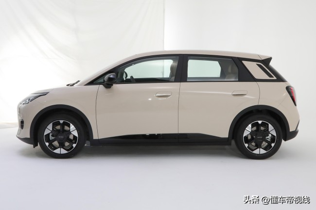 埃安AION UT售6.98万起 五款车型丰富选择