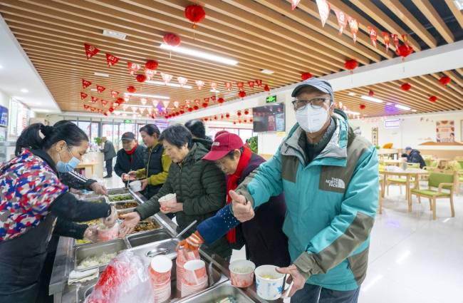 “小巷总理”向总书记报喜：咱们的日子越过越红火