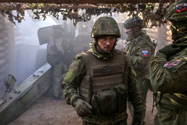 为何俄军急于围歼库尔斯克地区乌军 战略与谈判考量