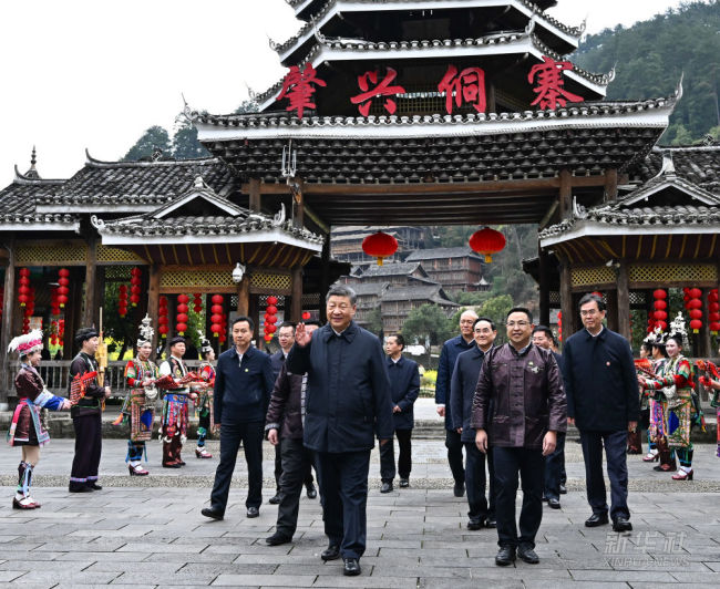 习近平在贵州黔东南州考察调研