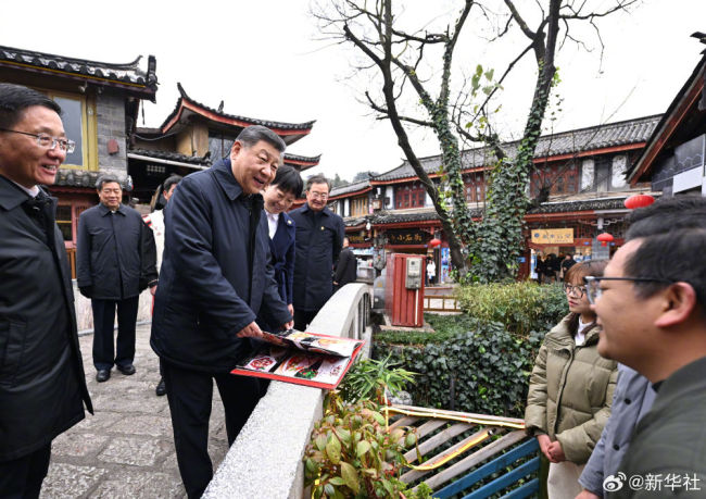 习近平考察丽江古城：文旅产业要走一条持续、健康的发展之路