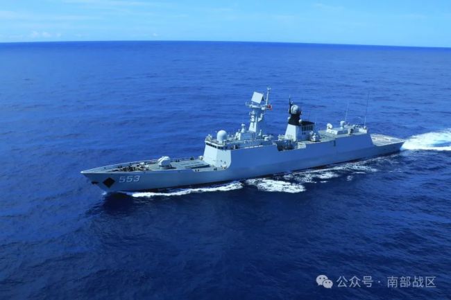 戰(zhàn)艦列陣,，砥礪海上尖兵