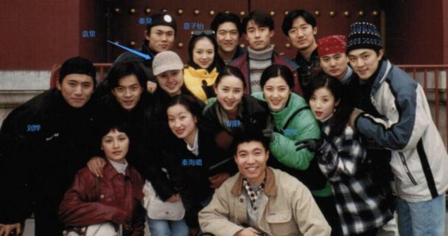 胡静自曝曾卖掉老公绝版跑车 朱门阔太的家庭地位实锤