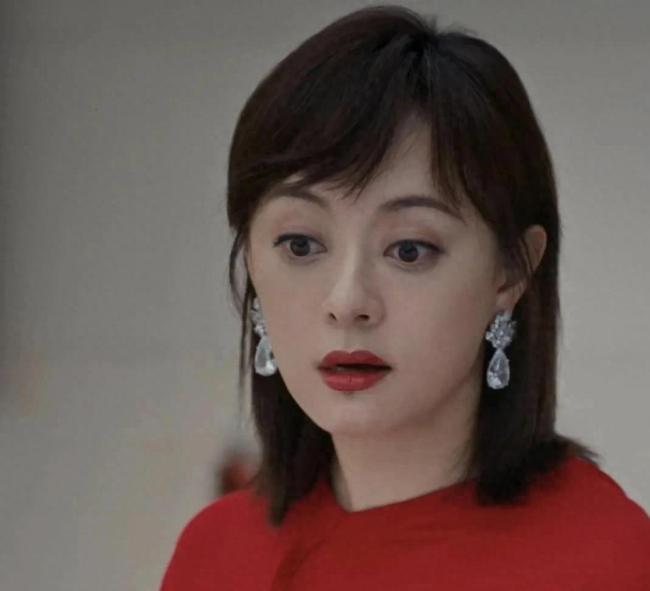 孙俪：39岁的胡曼黎没时间去矫情 职场与婚姻的双重挑战