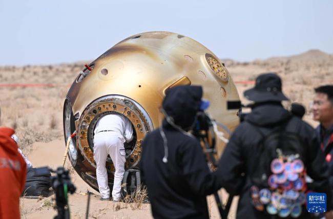 神十九载人飞行任务圆满成功 航天员平安归来