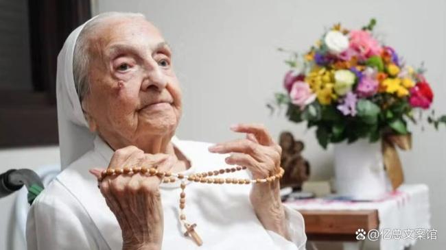 116歲世界最長壽老人去世 跨越世紀的生命旅程