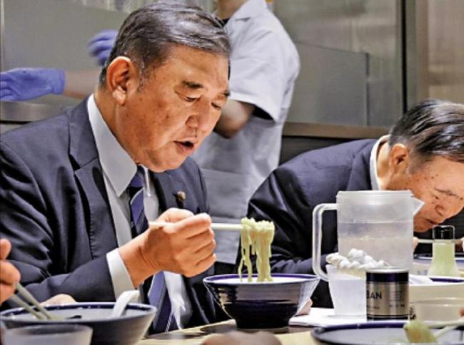 日本前首相鸠山由纪夫：台湾问题是中国内政，呼吁正视历史
