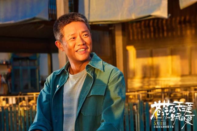 原來鳳凰傳奇里曾毅不會騎馬 跨界首演引關(guān)注