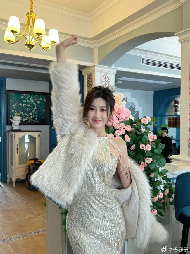 短劇女演員貴州山區(qū)拍戲遇極端天氣 劇組緊急送醫(yī)