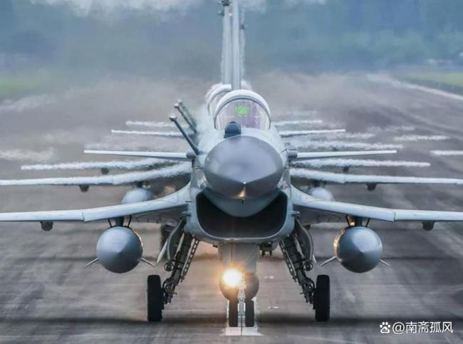大V：印巴沖突證明現(xiàn)代空戰(zhàn)機(jī)炮無用 超視距作戰(zhàn)成主流