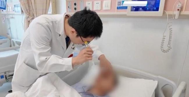 男子連坐2次過山車顱內(nèi)出血