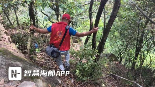 網(wǎng)友意外拍到8歲男孩失聯(lián)最后畫面 搜救行動持續(xù)進行中