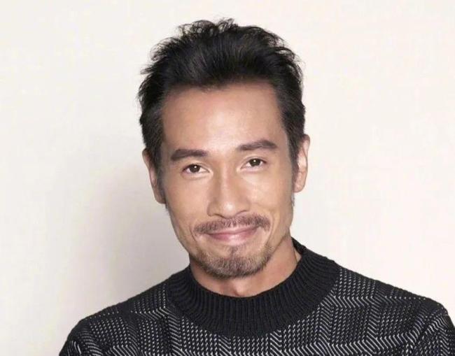 TVB視帝陳豪被曝養(yǎng)家壓力大 日夜顛倒狂接工作