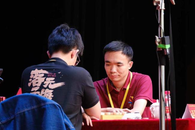 五羊杯曹巖磊大逆轉(zhuǎn)奪冠 六小時(shí)鏖戰(zhàn)終登頂