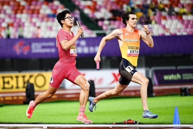 中國田徑隊打破紀(jì)錄,，4位小伙子創(chuàng)造歷史