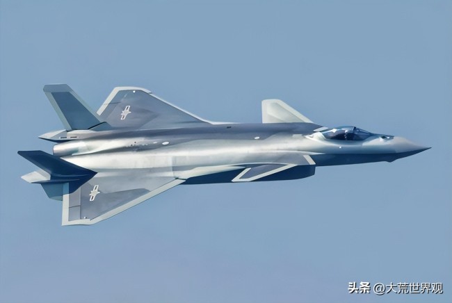 专家：印巴冲突检验中国装备实力 展现强大战斗力